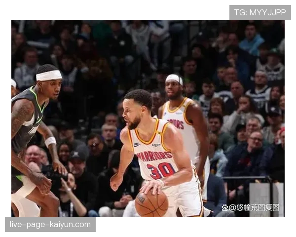 勇士替补席集体爆发，主帅称“团队赢球”——逆境中的团结力量