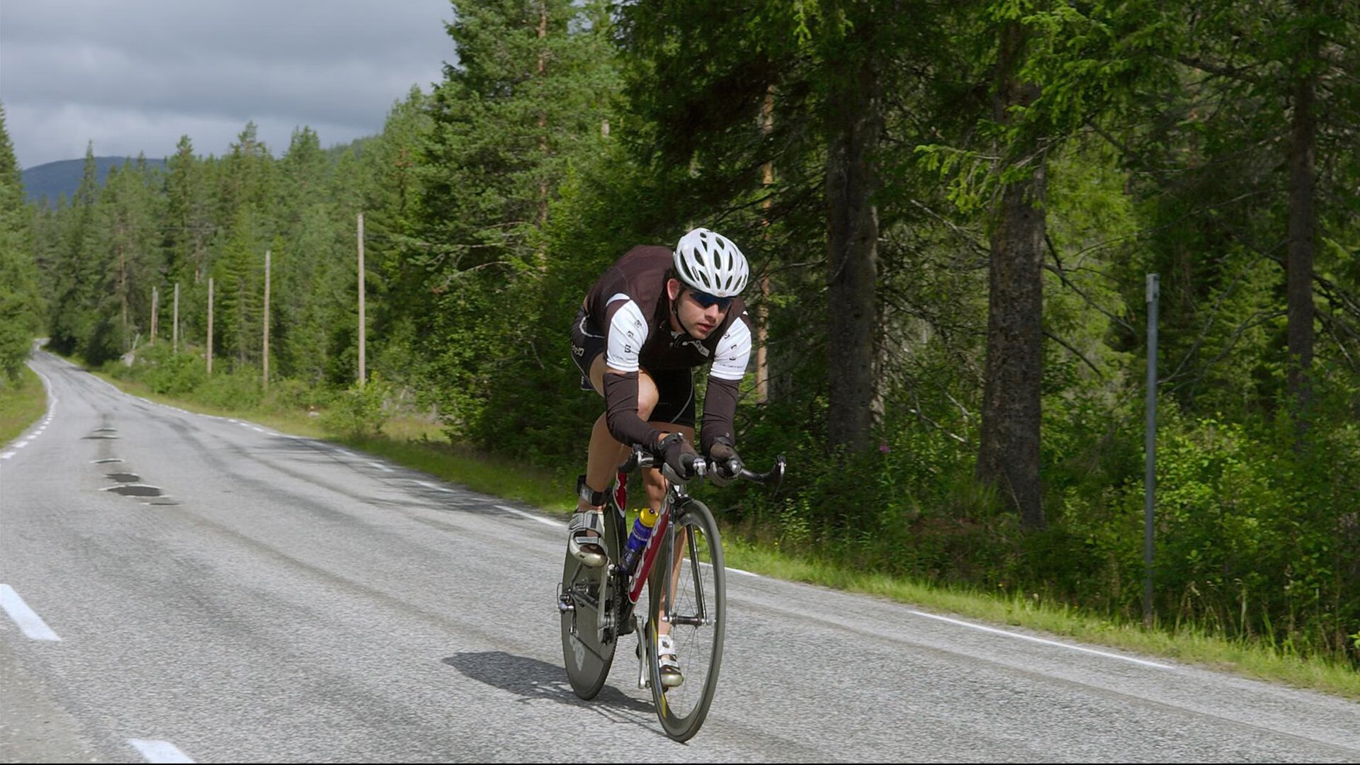 “马拉松激情无限，武汉赛道等你来挑战”